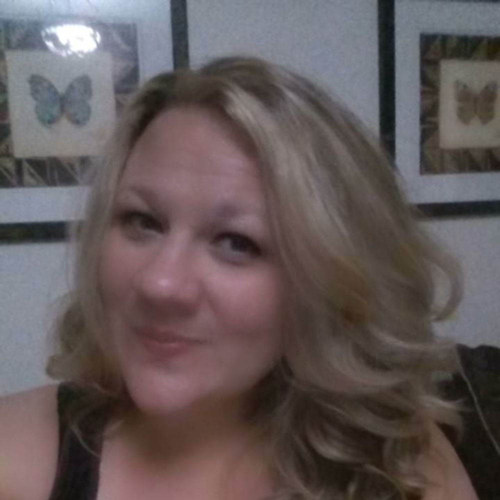 Meet your Posher, Alicia